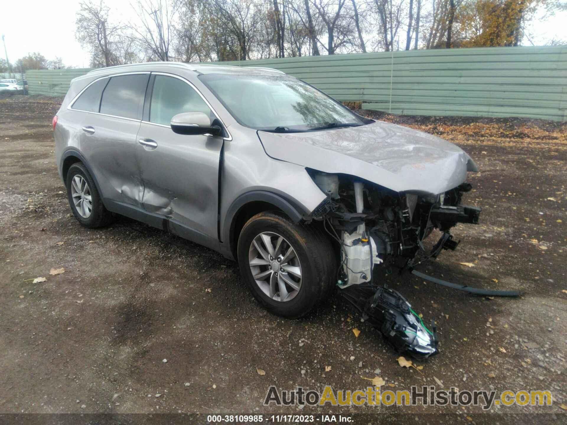 KIA SORENTO 2.4L LX, 5XYPG4A35HG184366