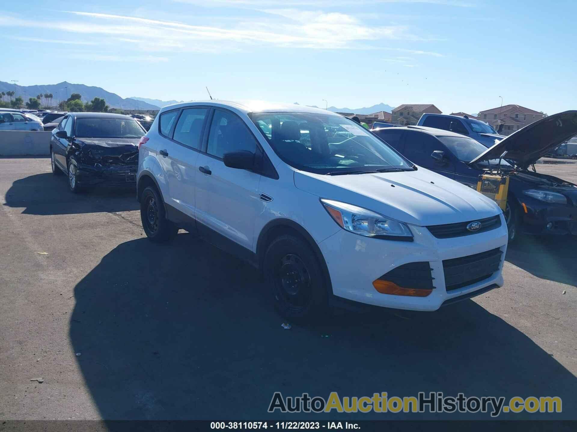 FORD ESCAPE S, 1FMCU0F7XFUC22385