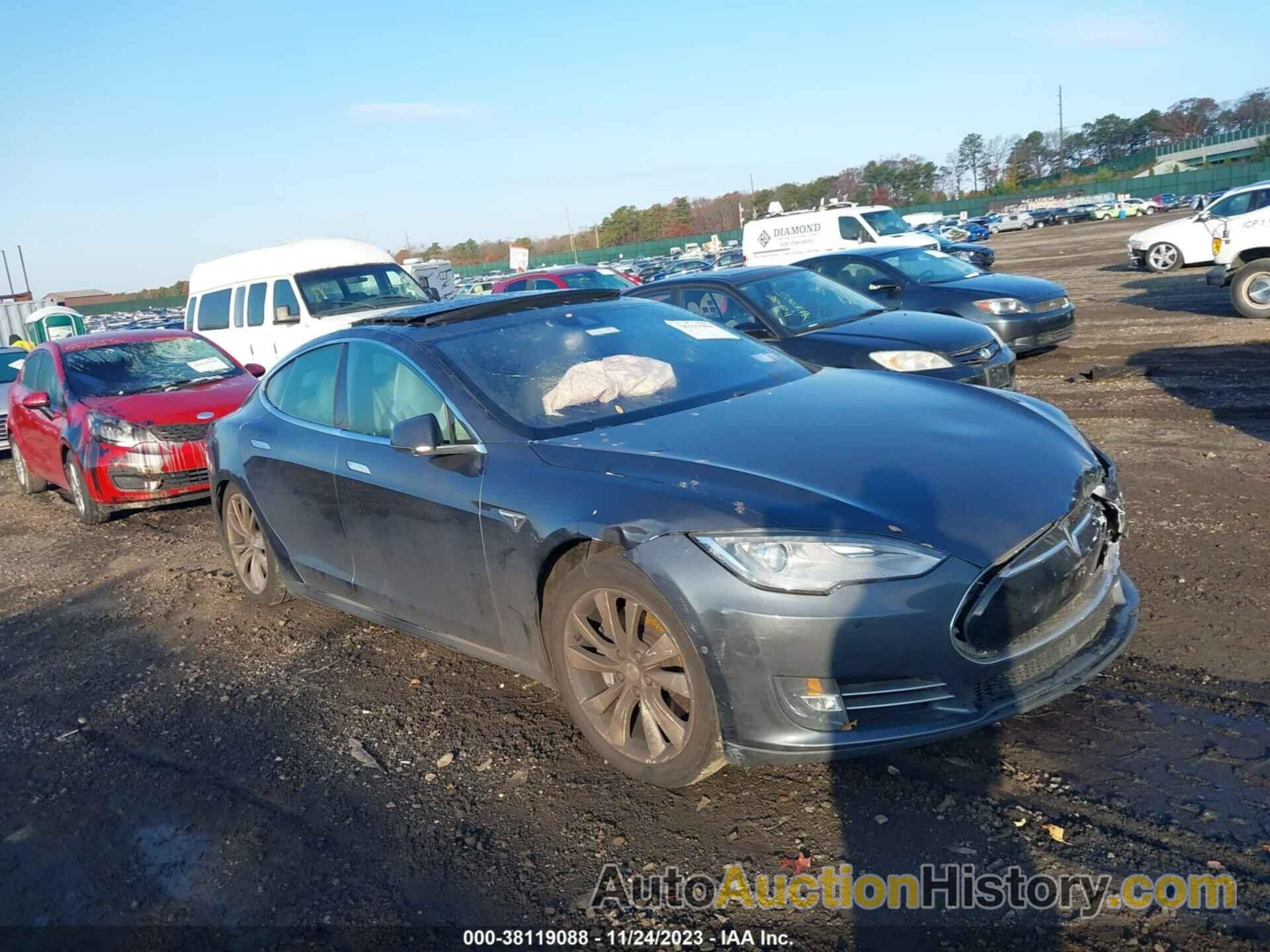 TESLA MODEL S 70D/85D/P85D, 5YJSA1E21FF111124