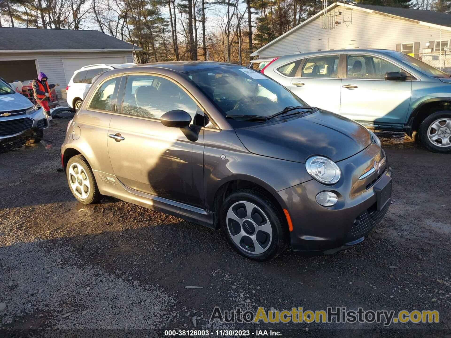 FIAT 500E BATTERY ELECTRIC, 3C3CFFGE8JT375434