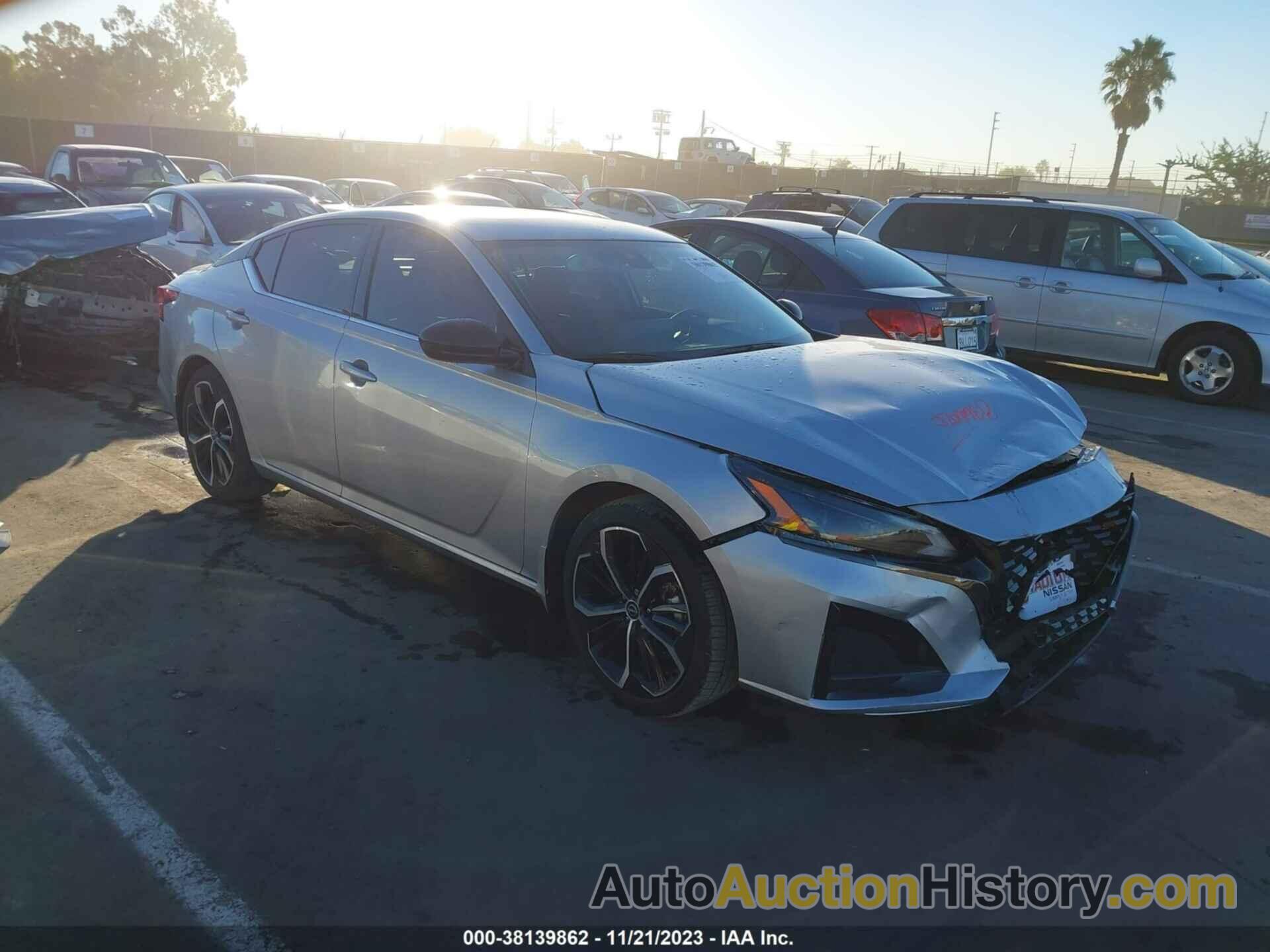 NISSAN ALTIMA SR FWD, 1N4BL4CV7RN308979