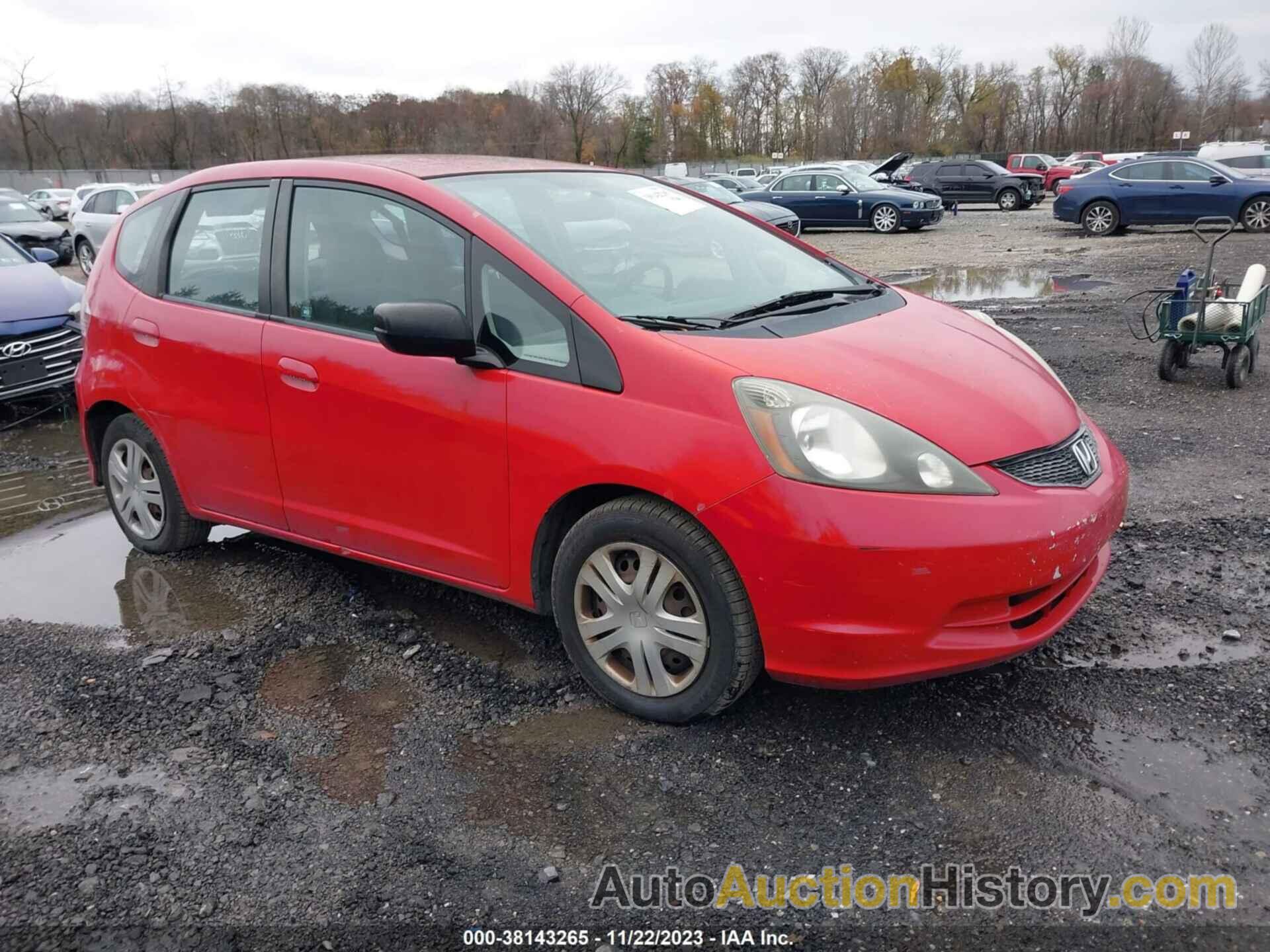 HONDA FIT, JHMGE8G38BS000347