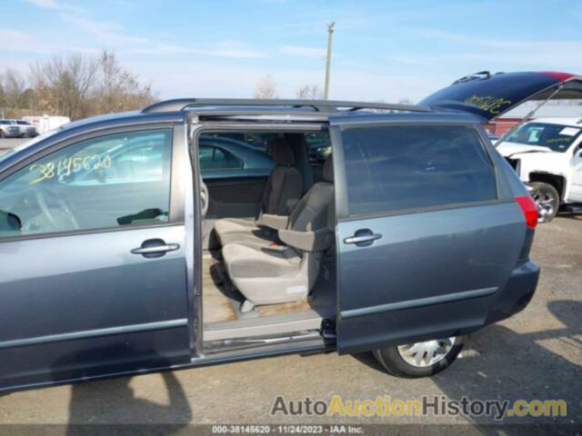 TOYOTA SIENNA LE, 5TDZK23C99S286461