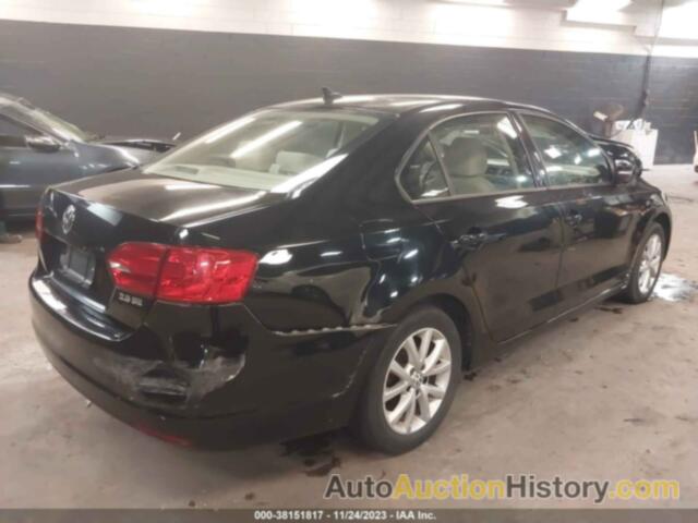 VOLKSWAGEN JETTA 2.5L SE, 3VWDZ7AJ4BM304386