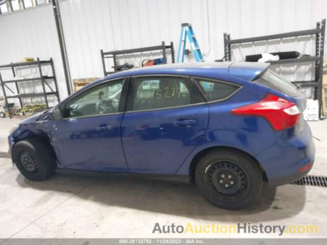 FORD FOCUS SE, 1FAHP3K23CL415675