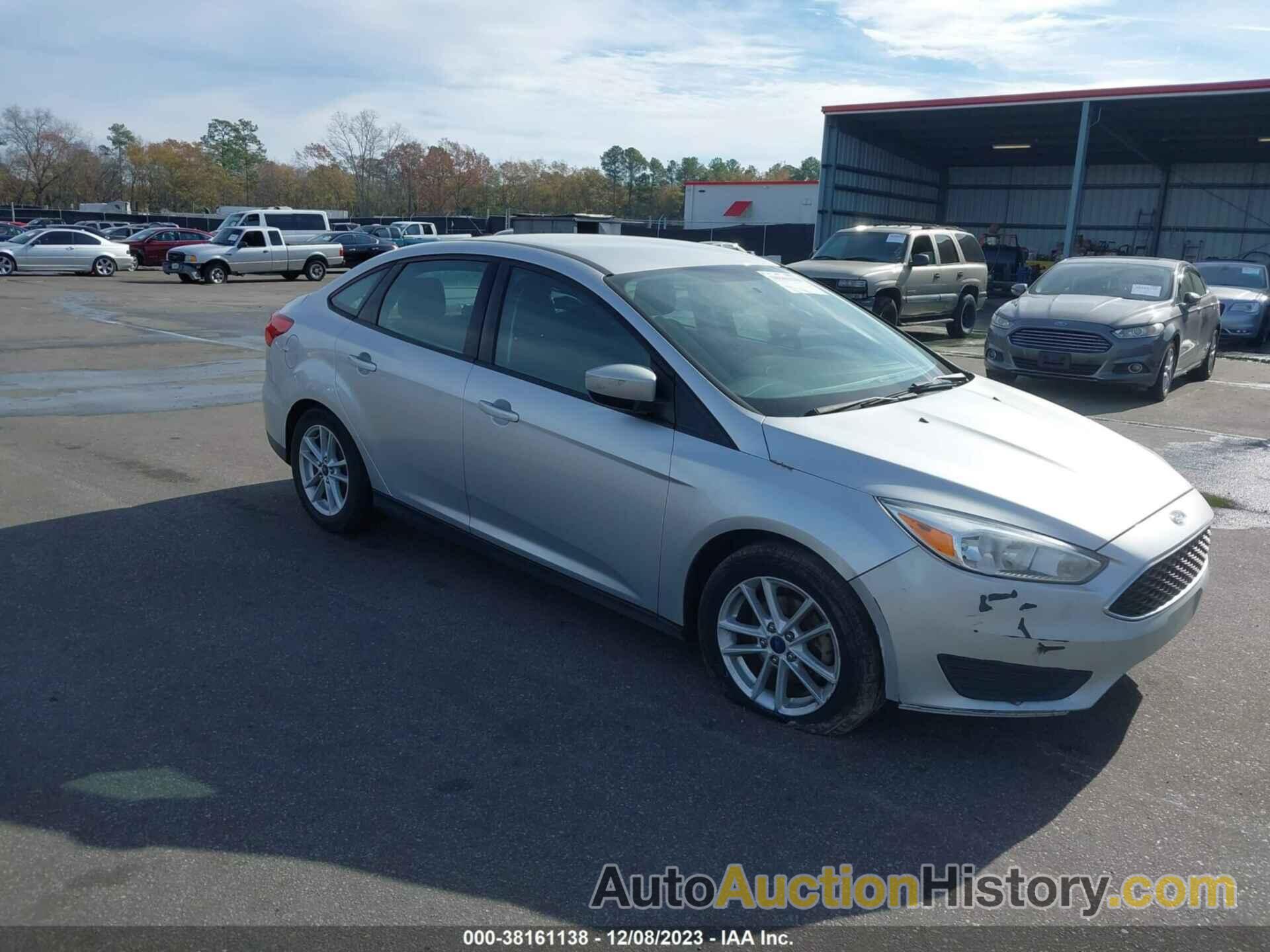 FORD FOCUS SE, 1FADP3F2XJL207489