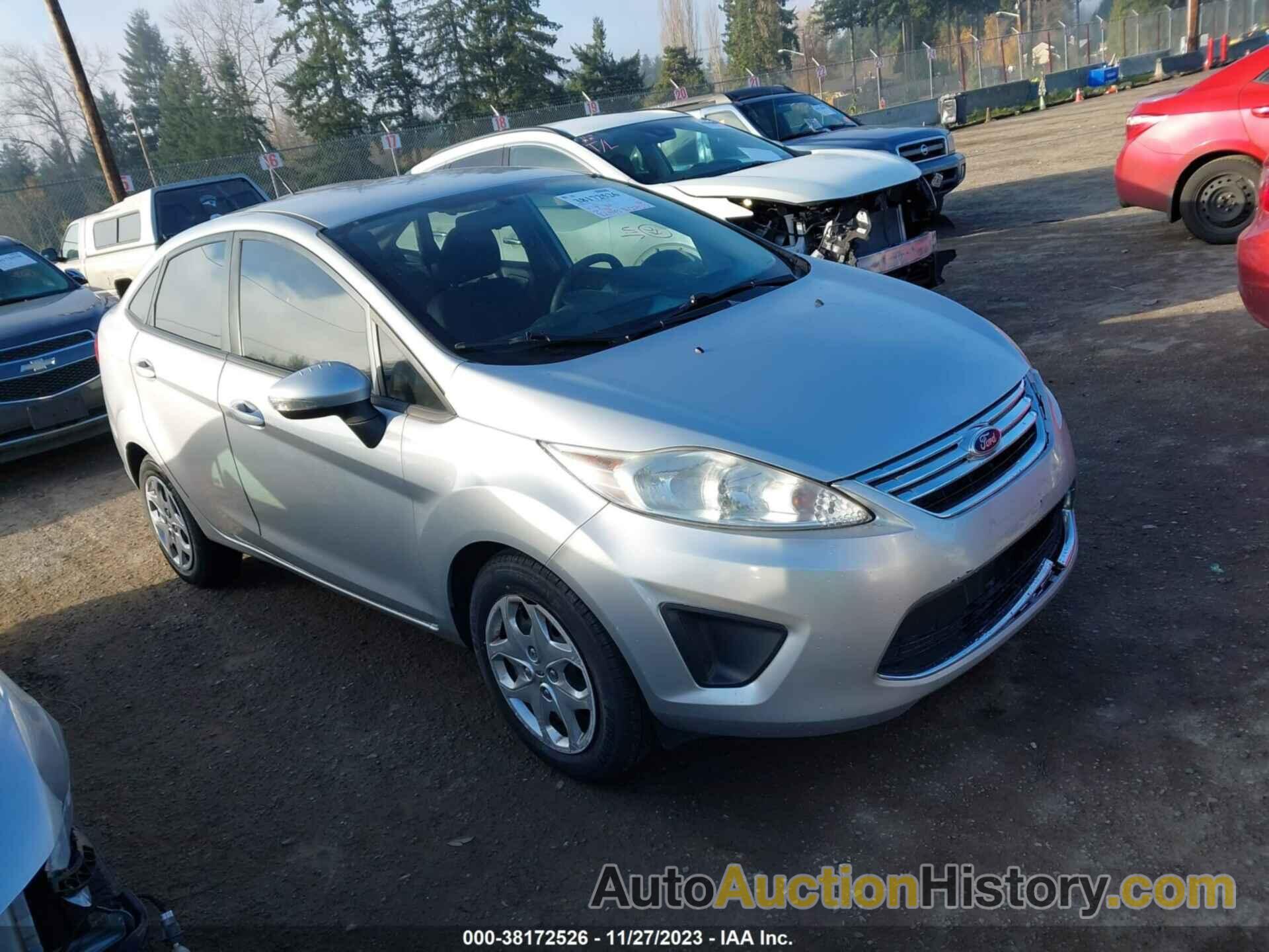 FORD FIESTA SE, 3FADP4BJ6DM208192