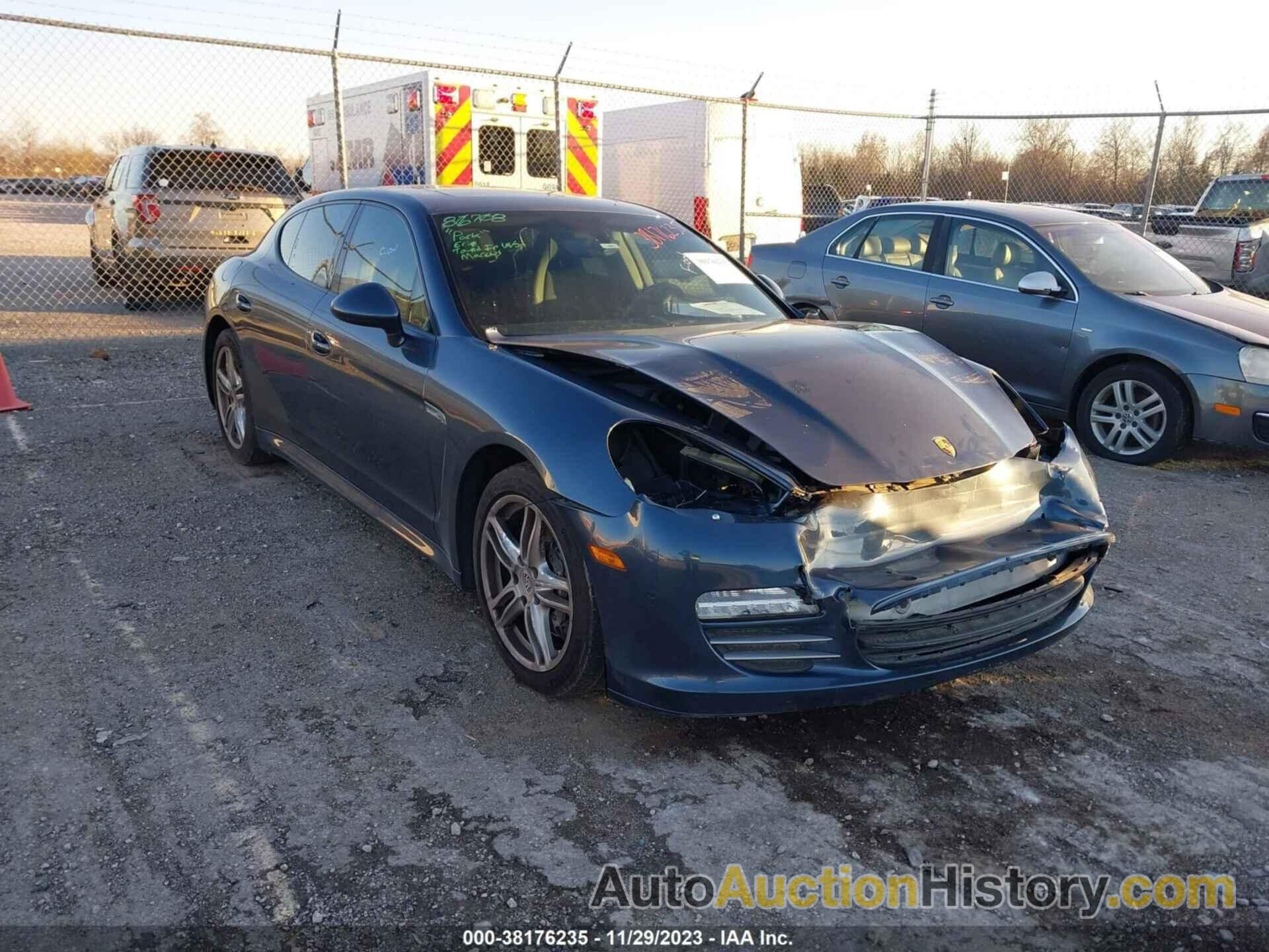 PORSCHE PANAMERA 4, WP0AA2A74BL021802