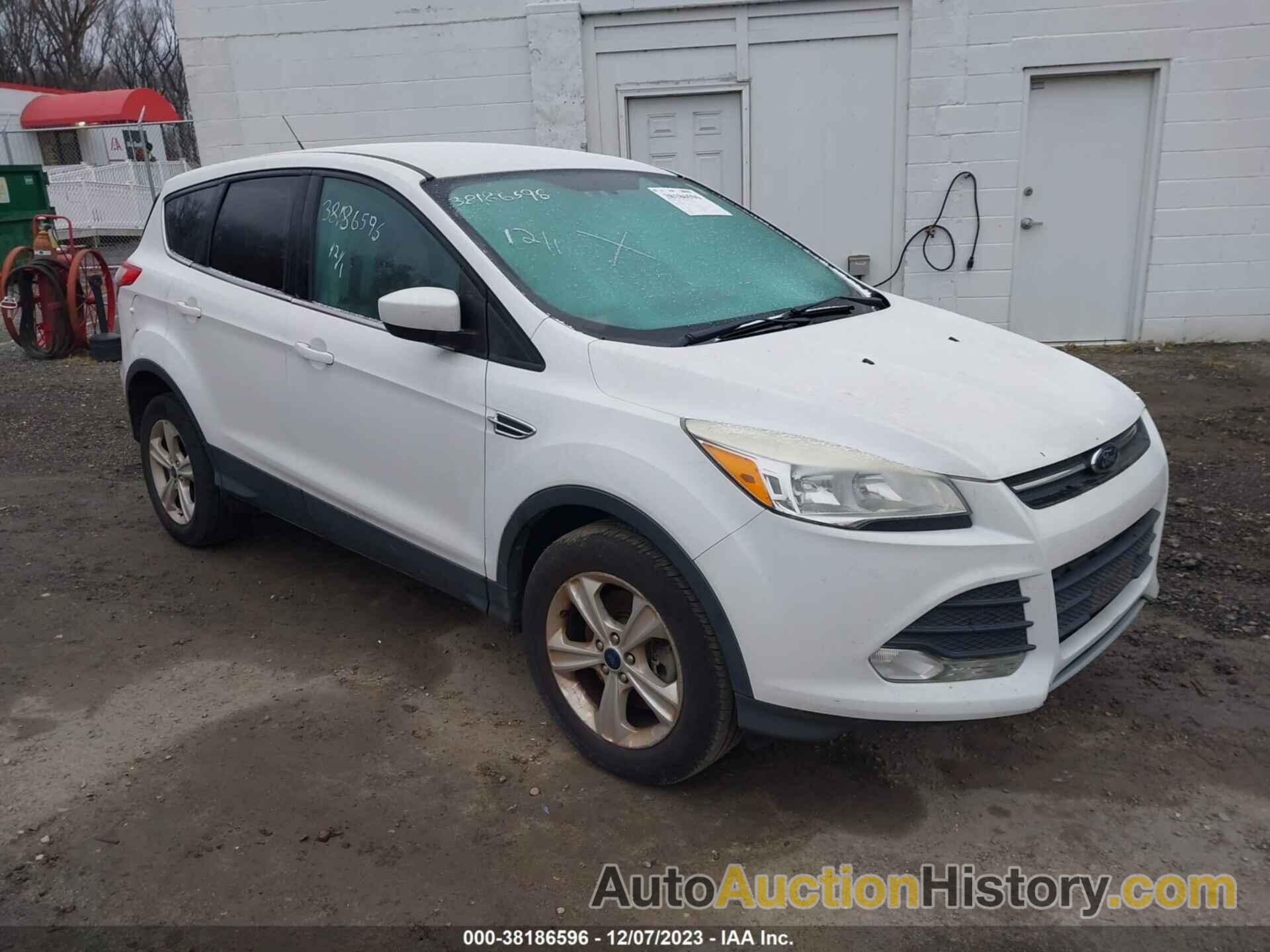 FORD ESCAPE SE, 1FMCU9GX3EUC23881