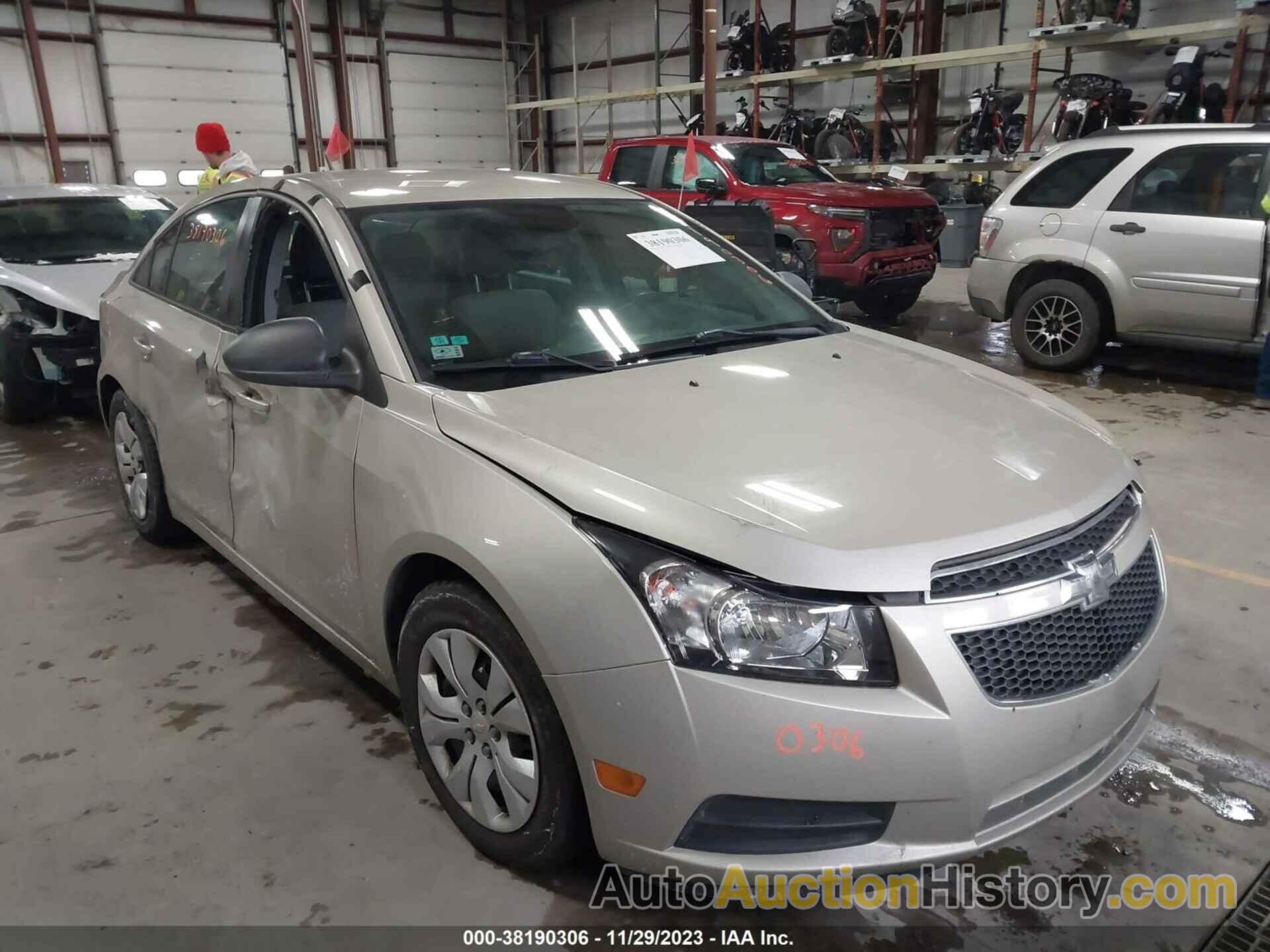 CHEVROLET CRUZE LS AUTO, 1G1PA5SH1E7173982