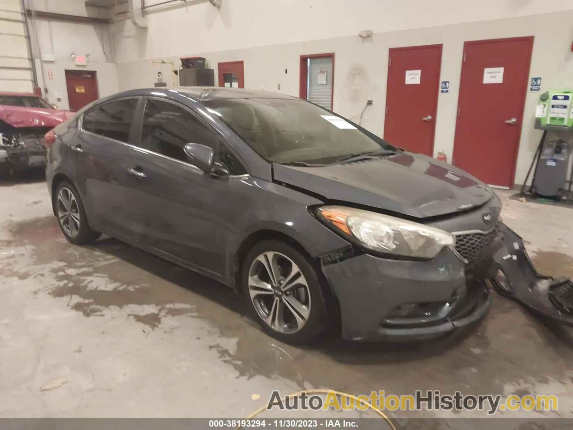 KIA FORTE EX, KNAFZ4A86E5102700