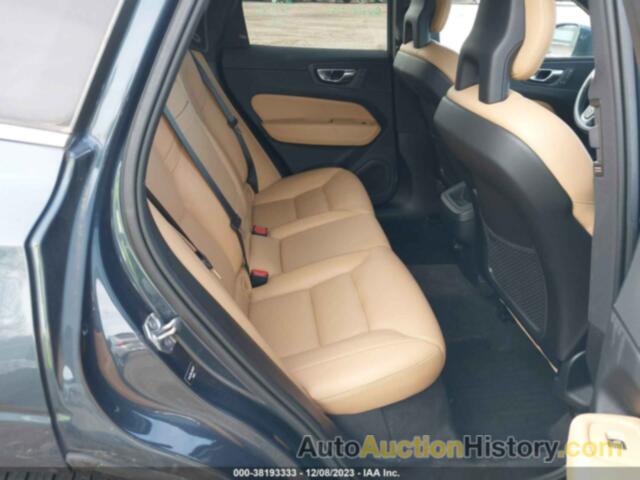 VOLVO XC60 T6 MOMENTUM, YV4A22RK4J1064517