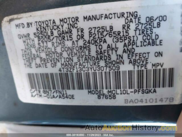 TOYOTA SIENNA LE, 4T3ZF13C3YU307509