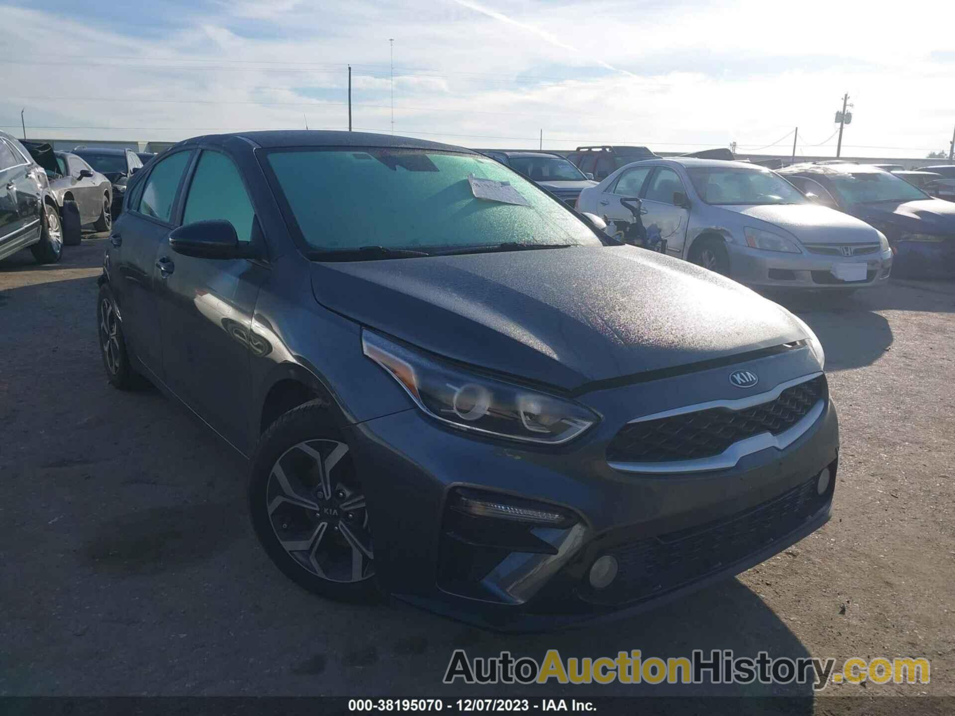 KIA FORTE LXS, 3KPF24AD9LE238065