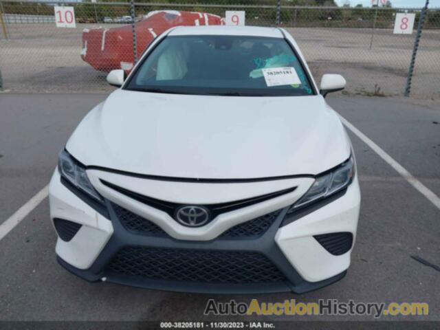 TOYOTA CAMRY SE, 4T1B11HK1JU151257