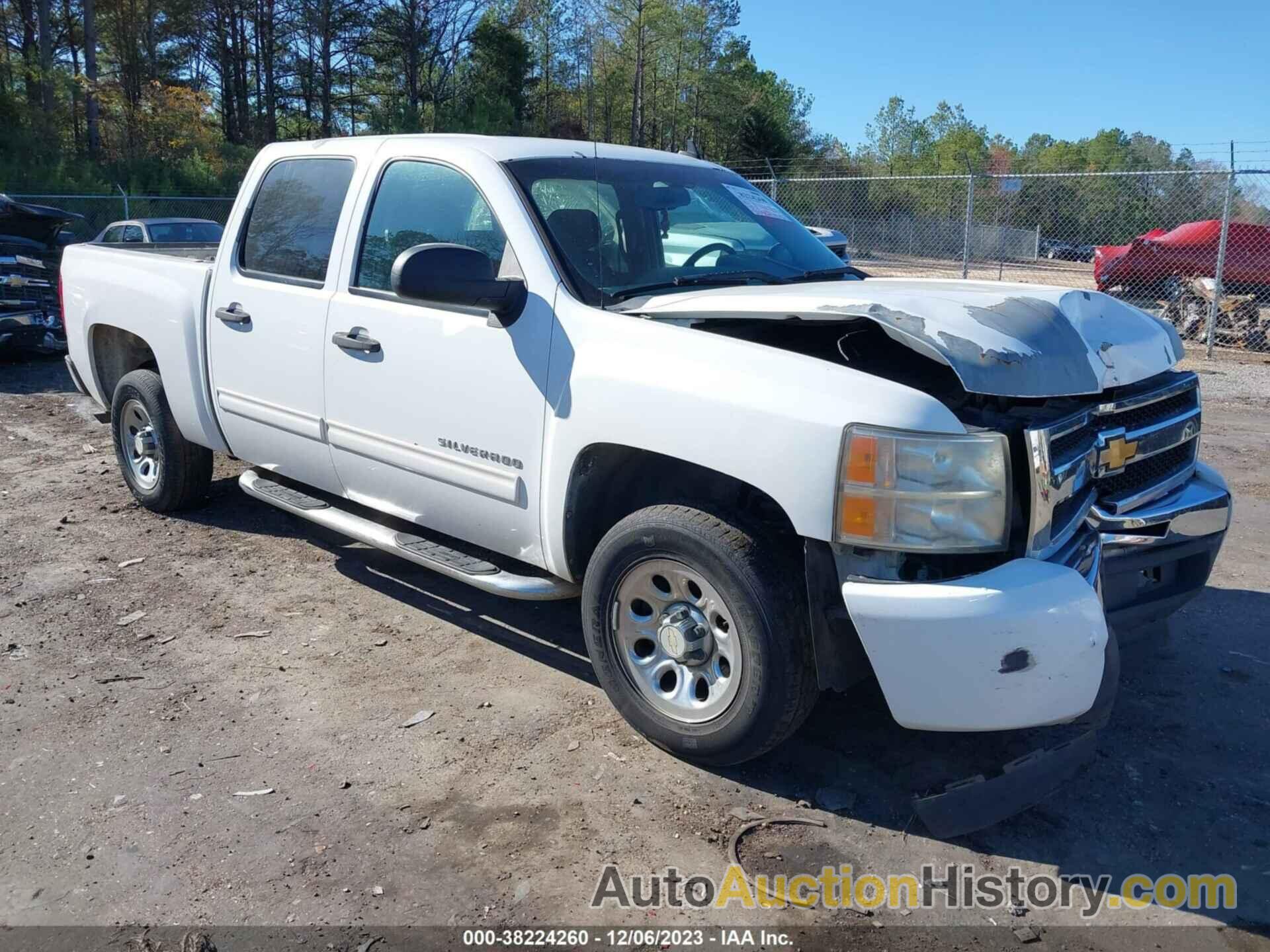 CHEVROLET SILVERADO C1500  LS, 3GCPCREA6BG409324