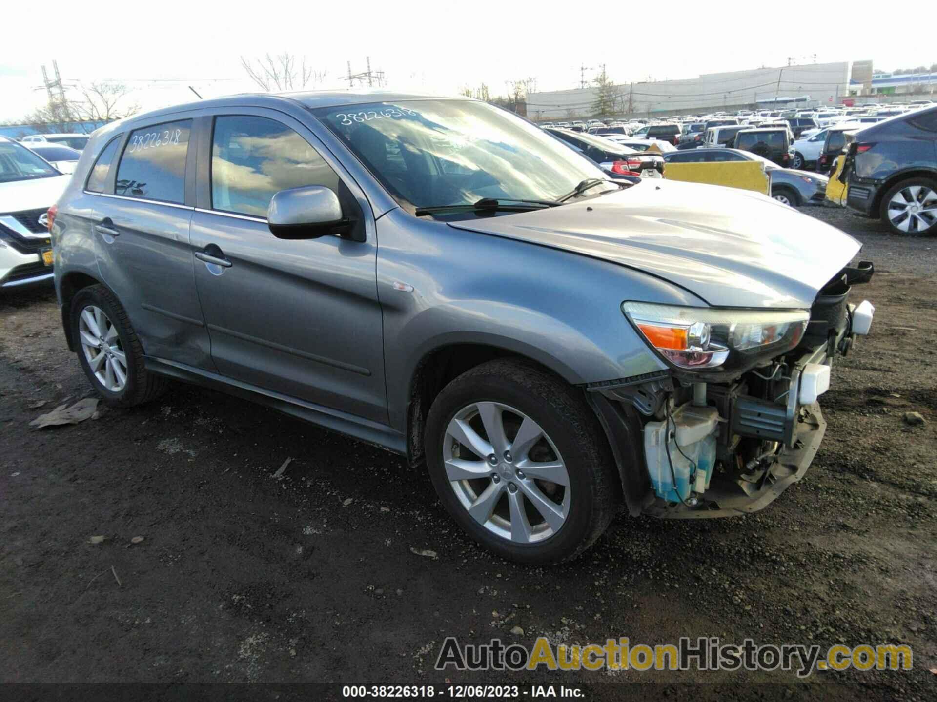 MITSUBISHI OUTLANDER SPORT SE, 4A4AR4AU7DE009508