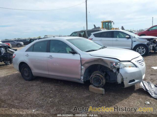 TOYOTA CAMRY LE, 4T1BE46K09U351471