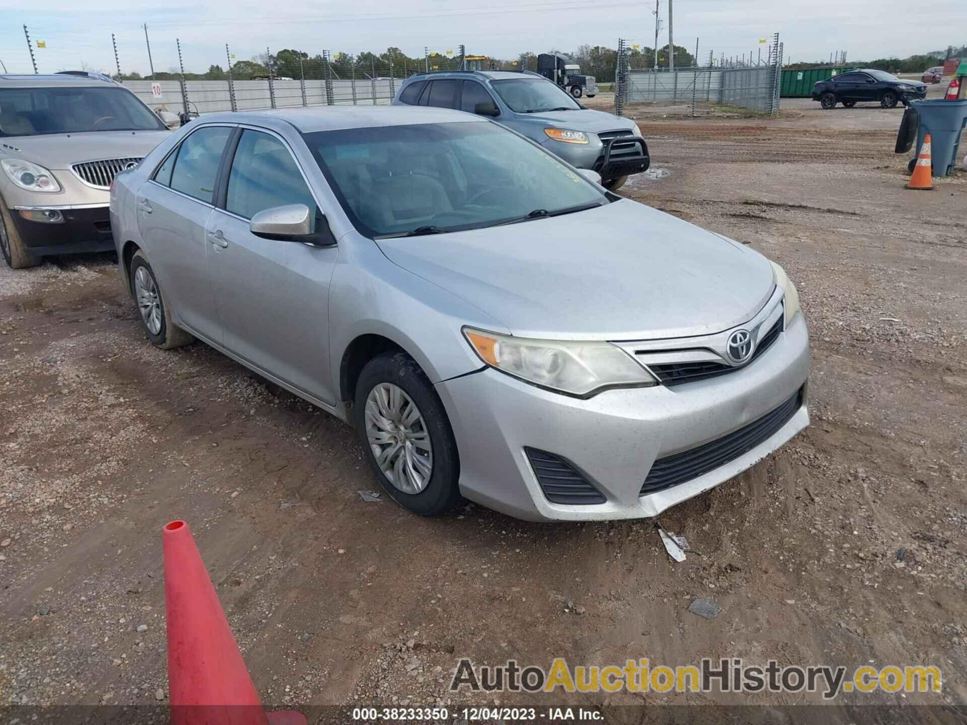 TOYOTA CAMRY LE, 4T1BF1FK7DU718144
