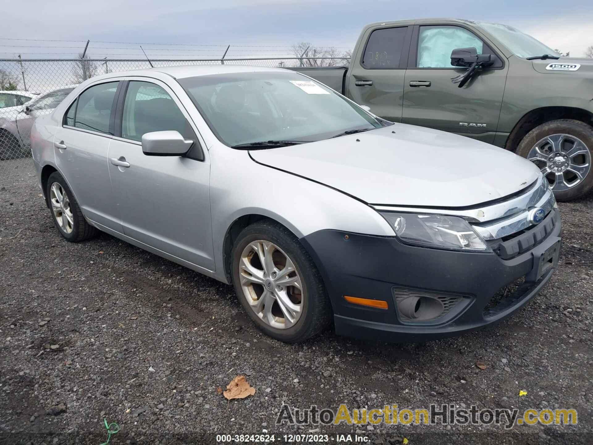 FORD FUSION SE, 3FAHP0HA2CR268506