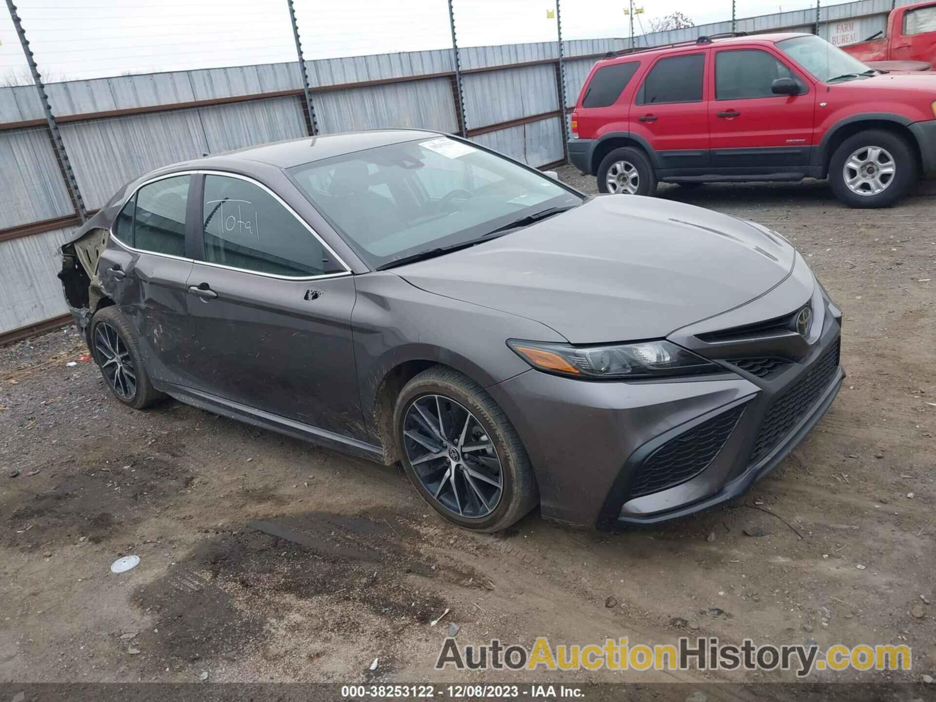 TOYOTA CAMRY SE, 4T1G11AK4NU715926