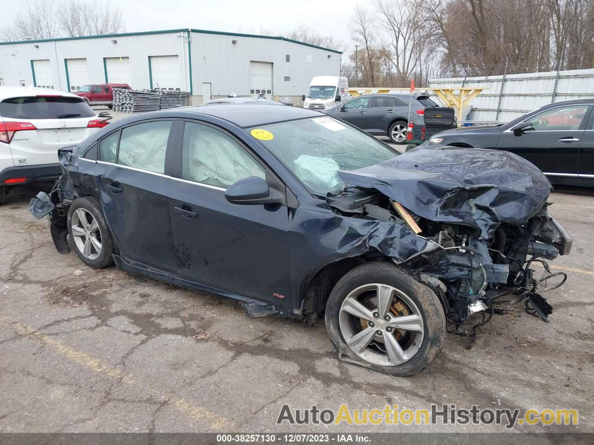 CHEVROLET CRUZE 2LT AUTO, 1G1PE5SB2F7100993