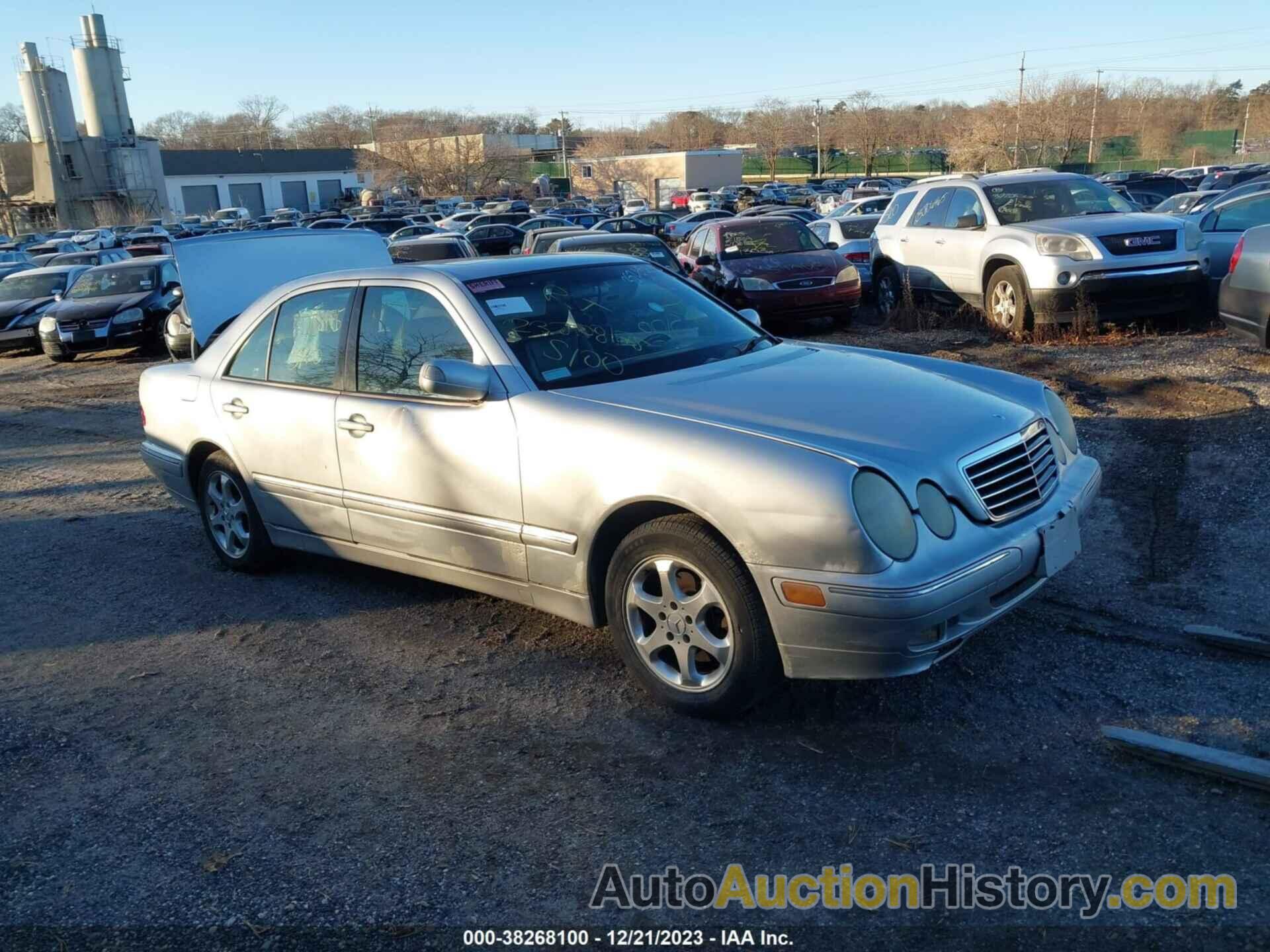 MERCEDES-BENZ E 320, WDBJF65J52B483806