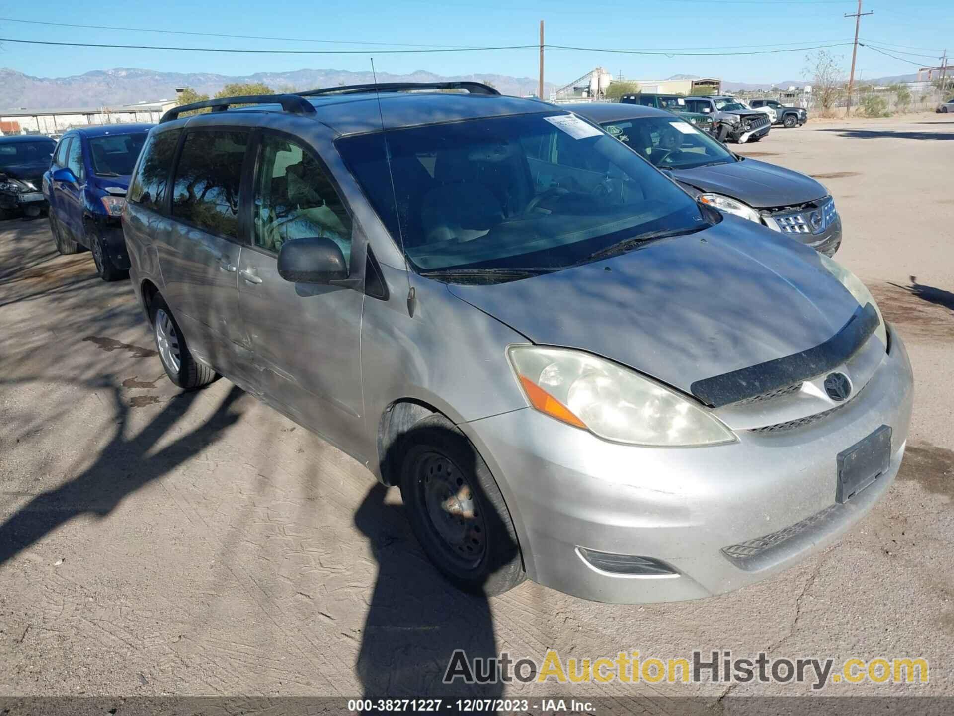 TOYOTA SIENNA LE, 5TDZA23C66S421765