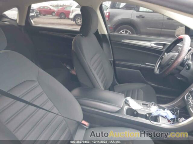 FORD FUSION SE, 3FA6P0HD9KR158780