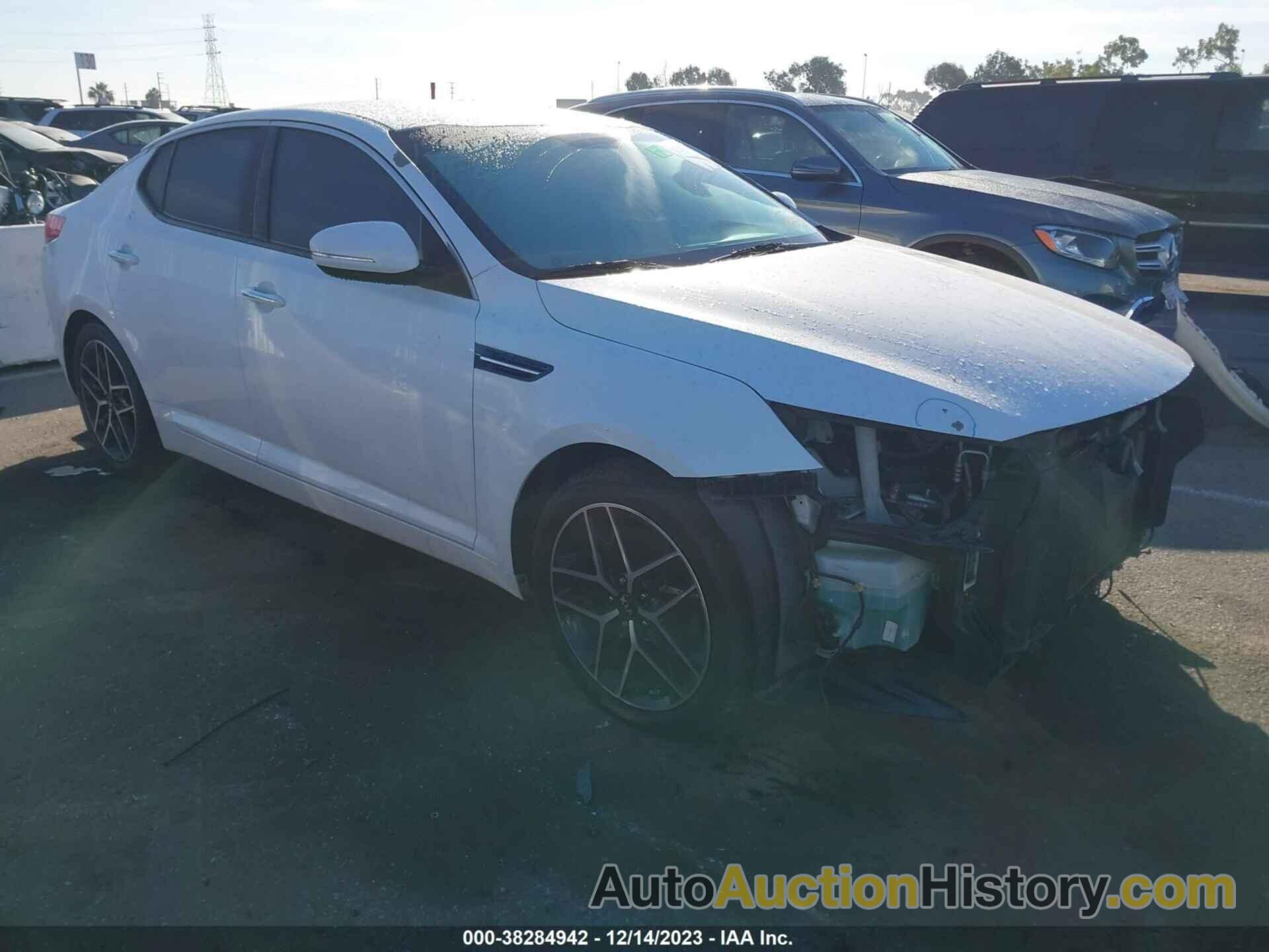 KIA OPTIMA LX, 5XXGM4A72DG191754