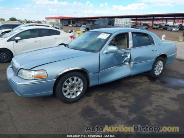 LINCOLN TOWN CAR SIGNATURE LIMITED, 2LNHM82V39X629311