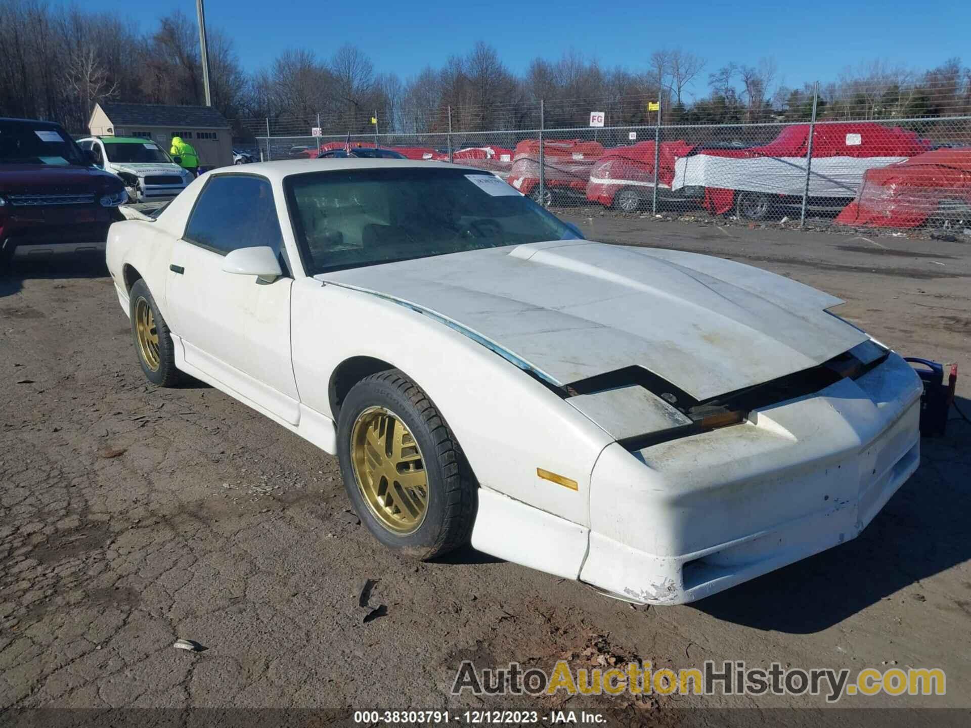 PONTIAC FIREBIRD TRANS AM, 1G2FW87F3GN222020