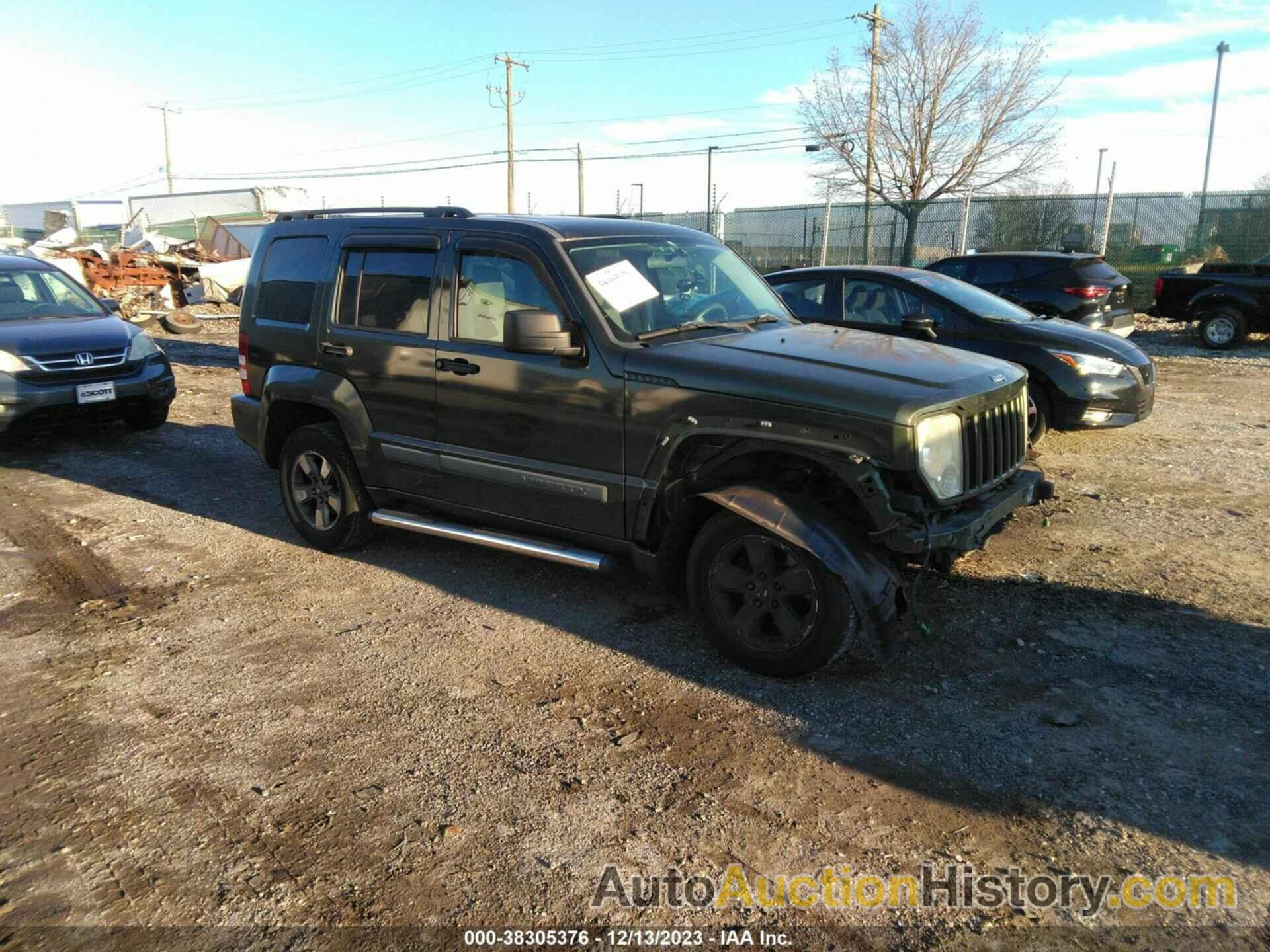 JEEP LIBERTY SPORT, 1J8GN28KX8W179943