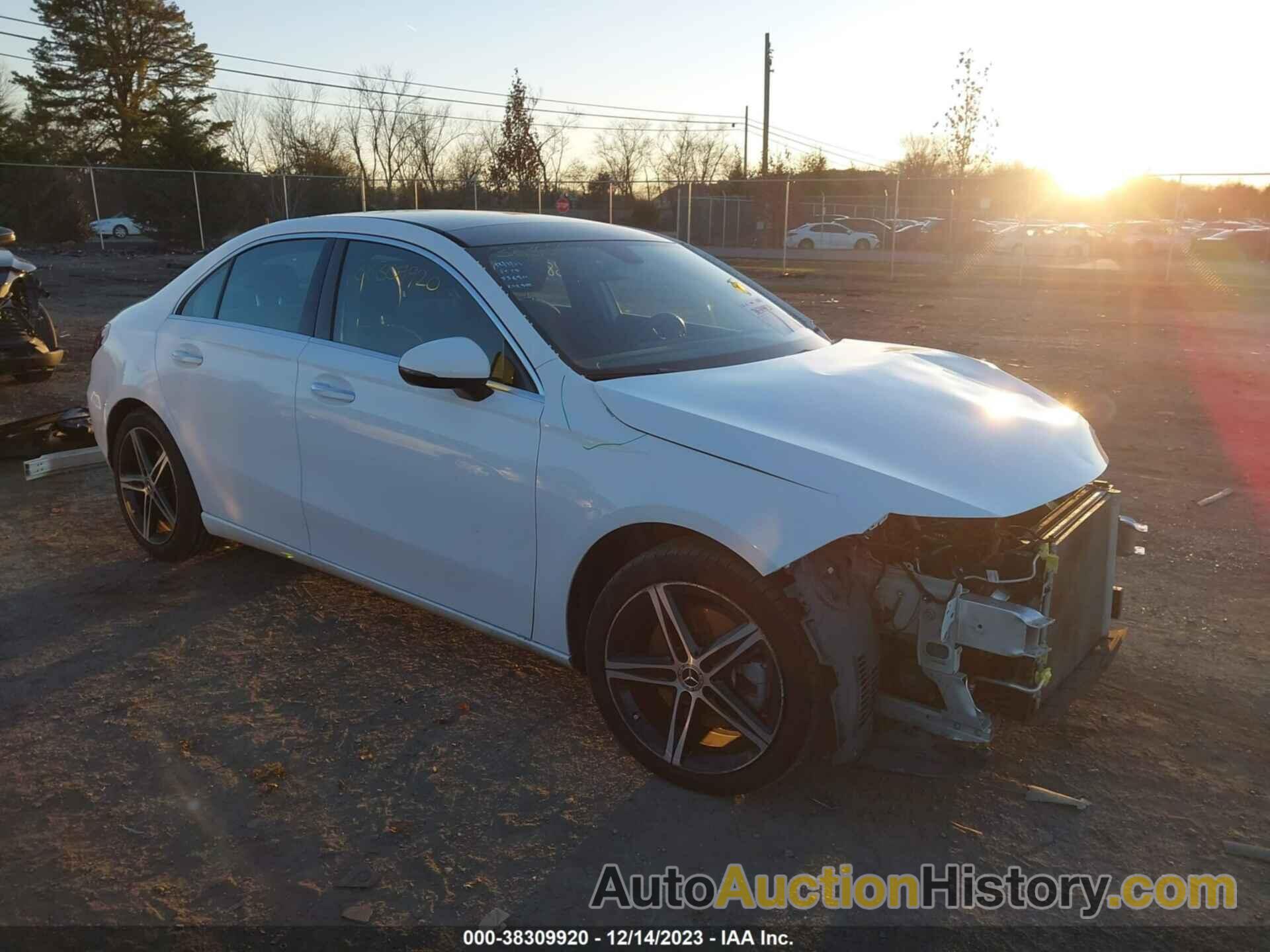 MERCEDES-BENZ A 220 4MATIC, W1K3G4FB6MJ292350