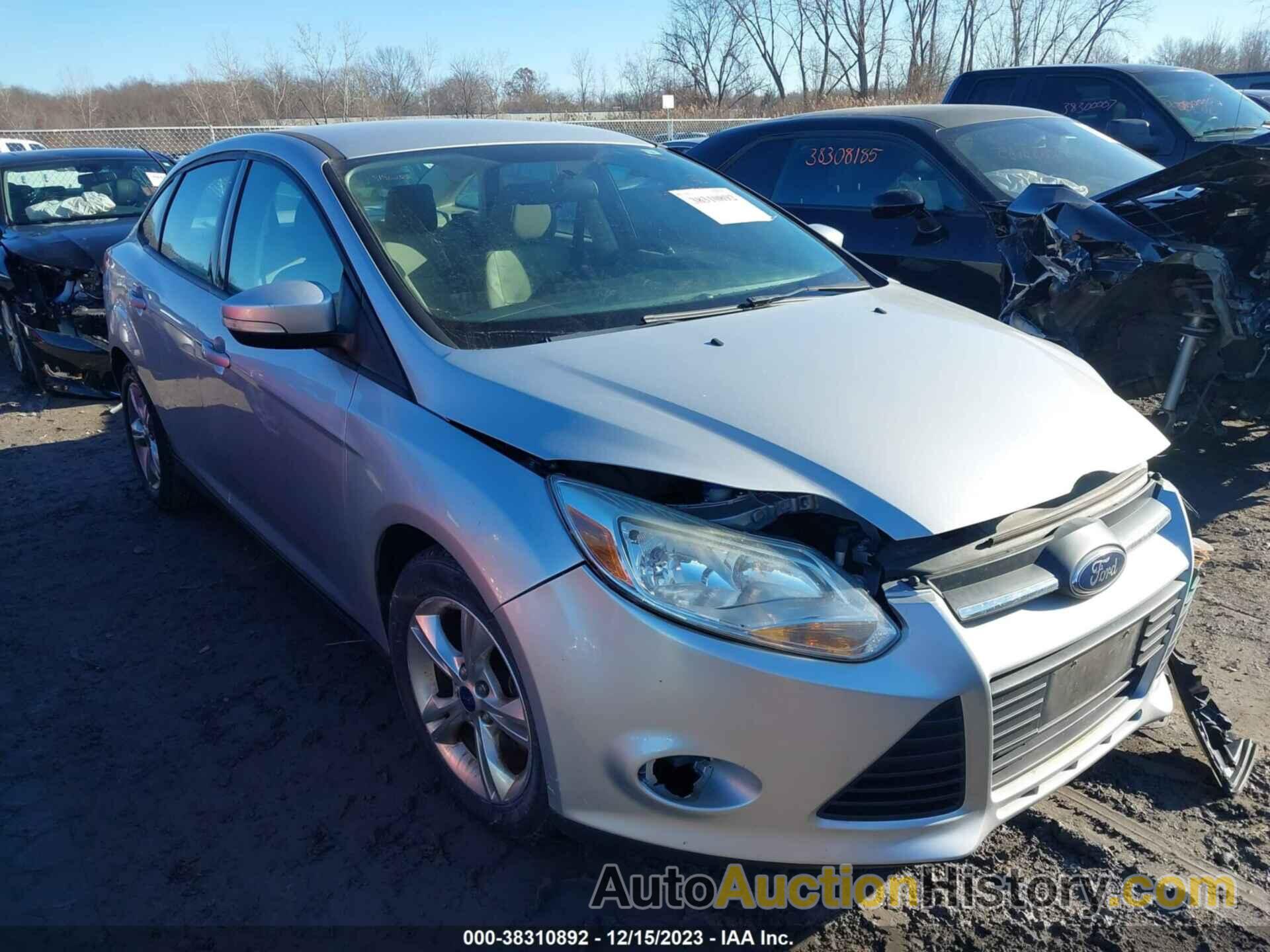 FORD FOCUS SE, 1FADP3F22EL361118