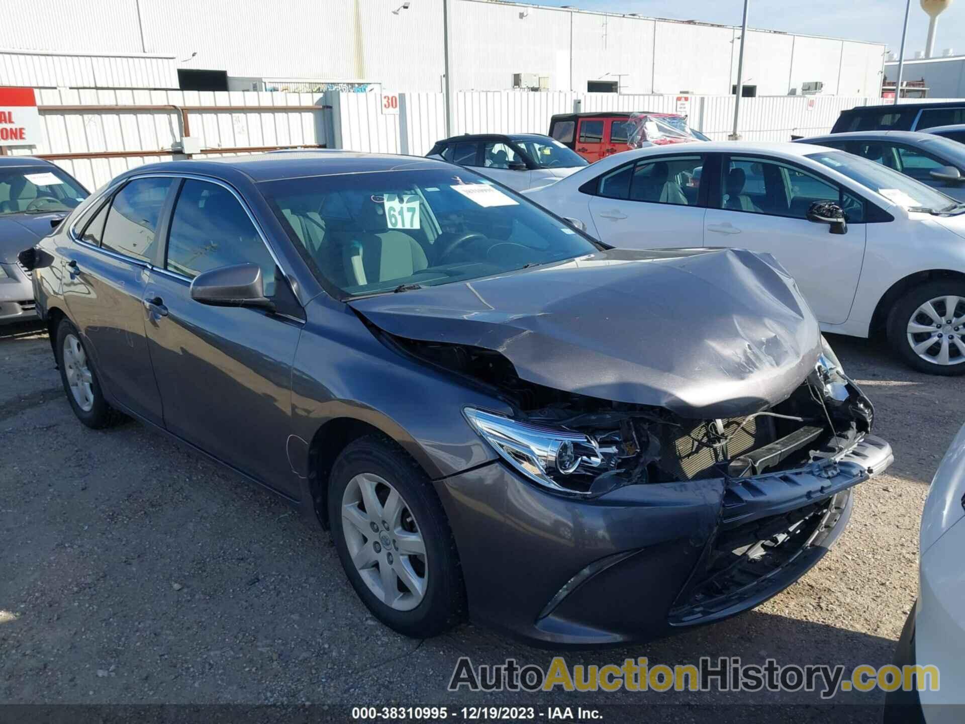 TOYOTA CAMRY LE, 4T4BF1FK5GR516736