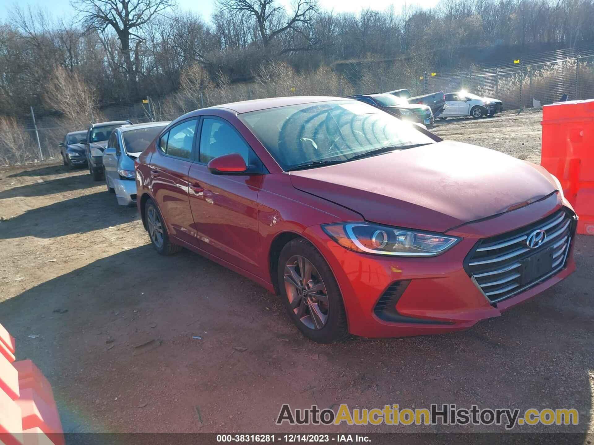 HYUNDAI ELANTRA SEL, 5NPD84LF2JH235893