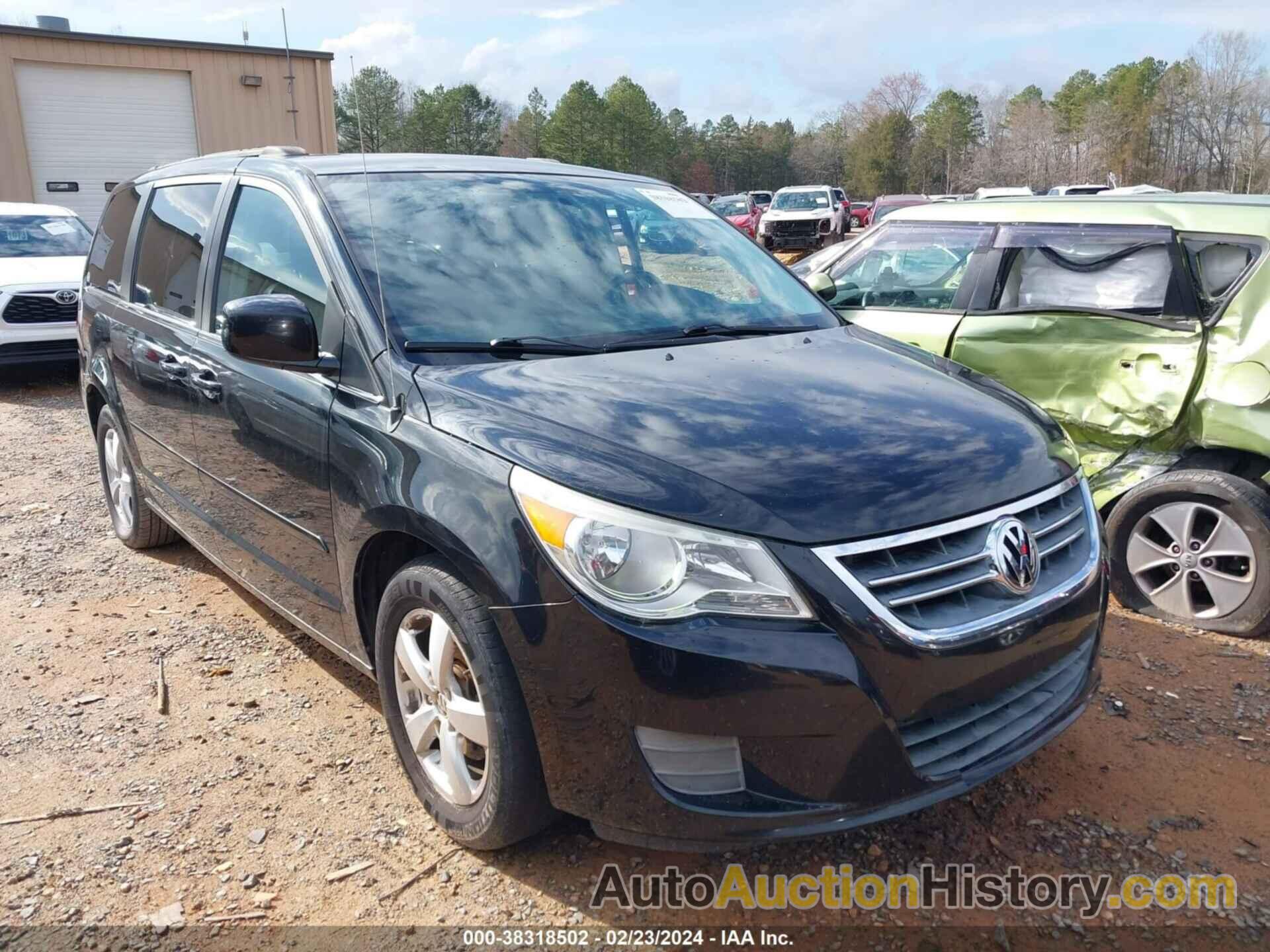 VOLKSWAGEN ROUTAN SE, 2V4RW3DG6BR695629