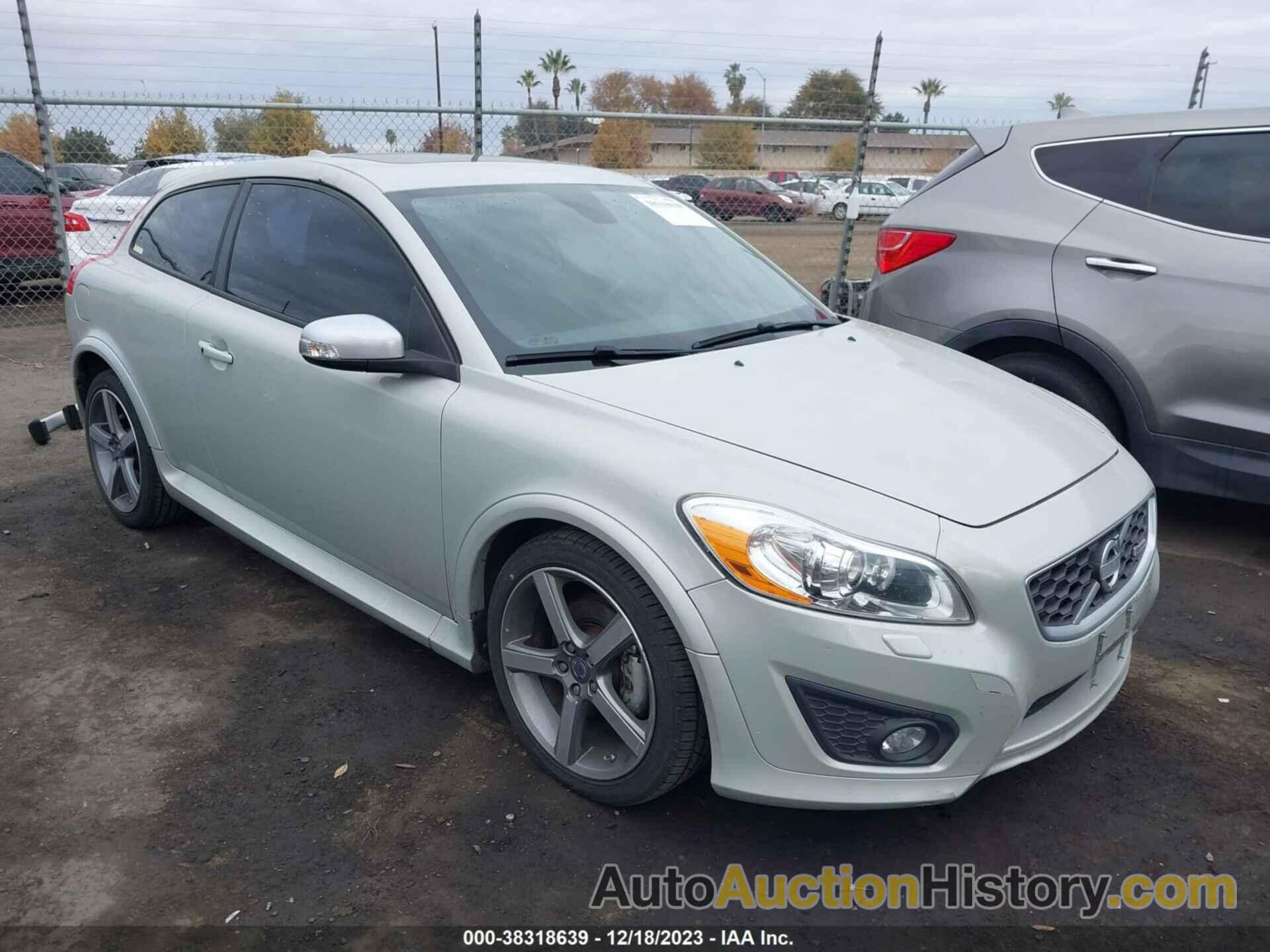 VOLVO C30 T5/T5 PLATINUM/T5 PREMIER/T5 PREMIER PLUS/T5 R-DESIGN/T5 R-DESIGN PLATINUM/T5 R-DESIGN PREMIER, YV1672MK8D2304971