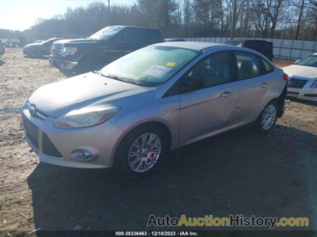 FORD FOCUS SE, 1FAHP3F26CL123464