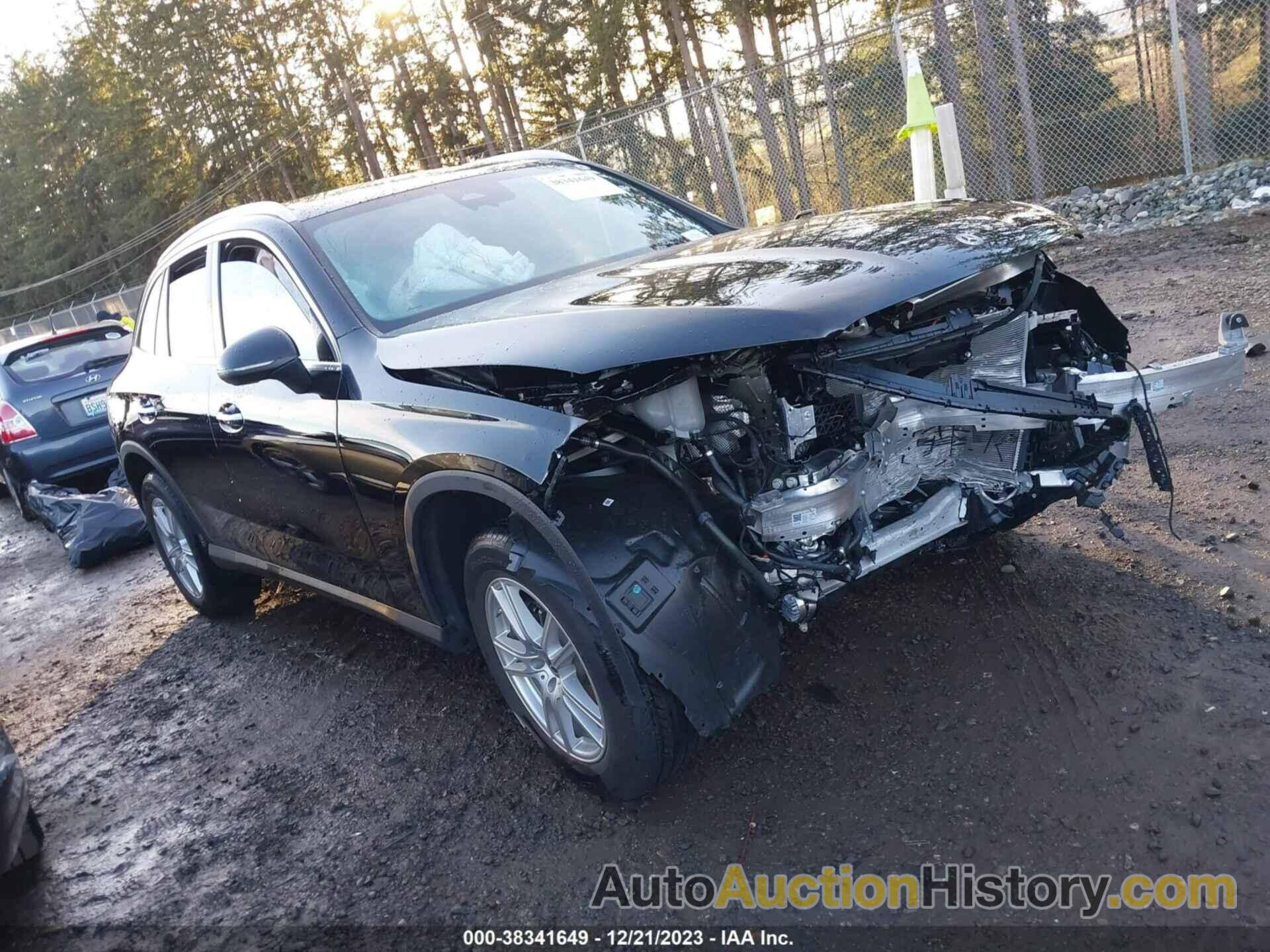 MERCEDES-BENZ GLC300, W1NKM48B9PU029356