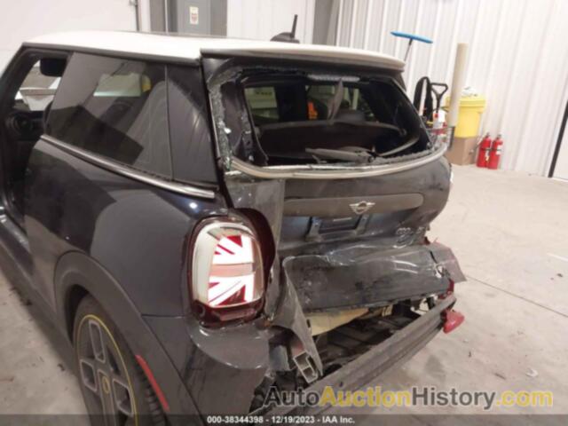 MINI SE HARDTOP COOPER, WMWXP3C02M2N52582