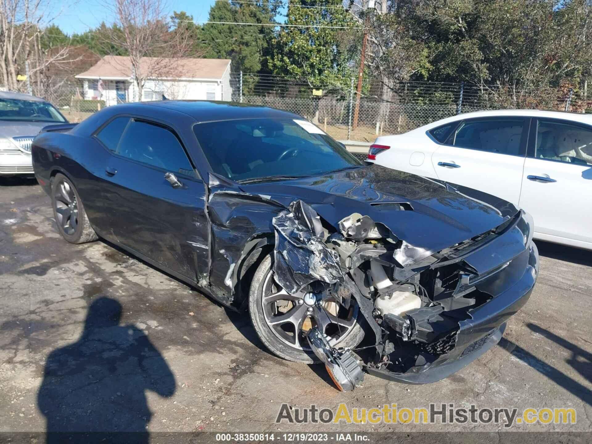 DODGE CHALLENGER SXT PLUS, 2C3CDZAG9JH219087