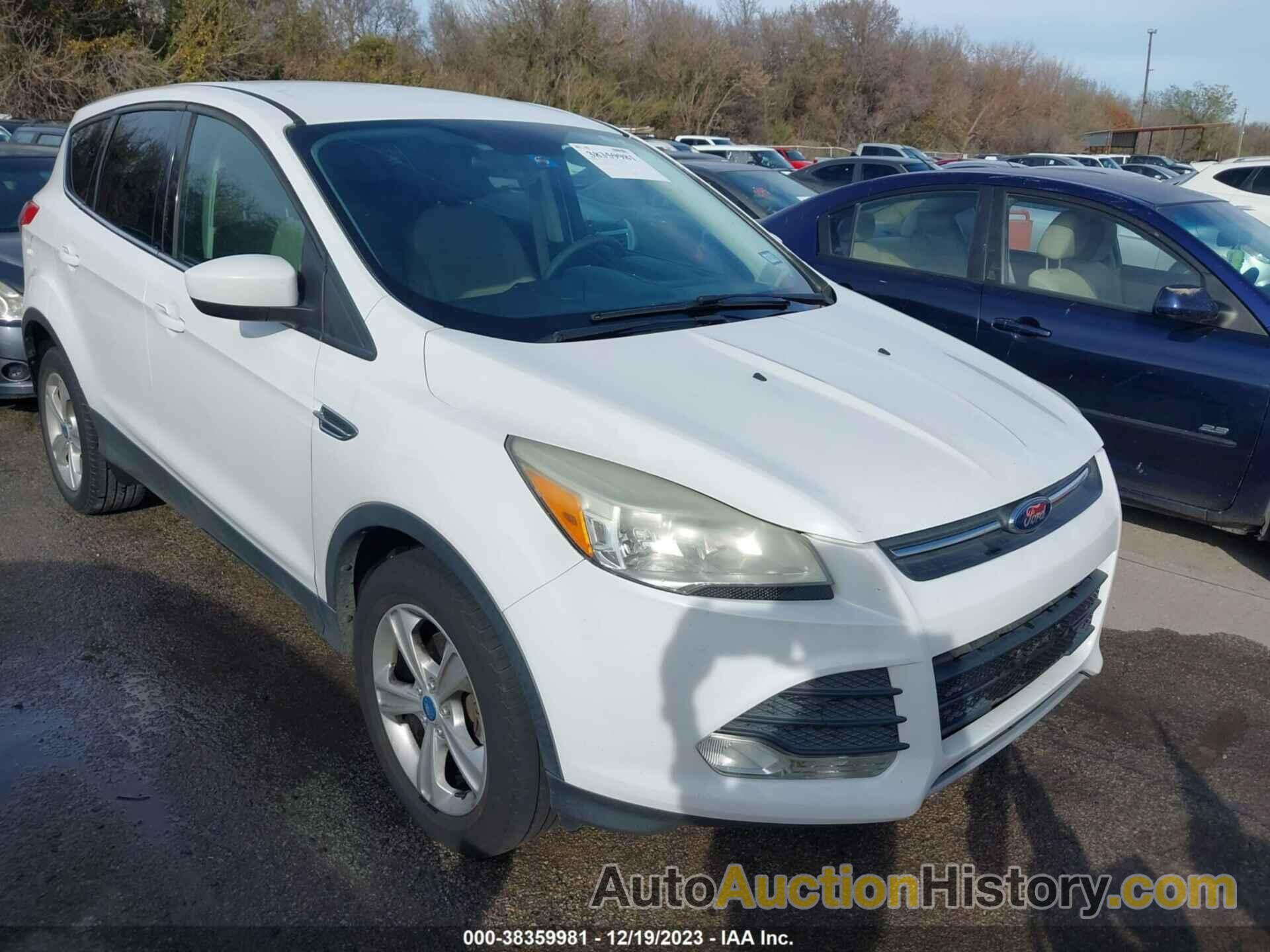 FORD ESCAPE SE, 1FMCU0GX4DUB24917