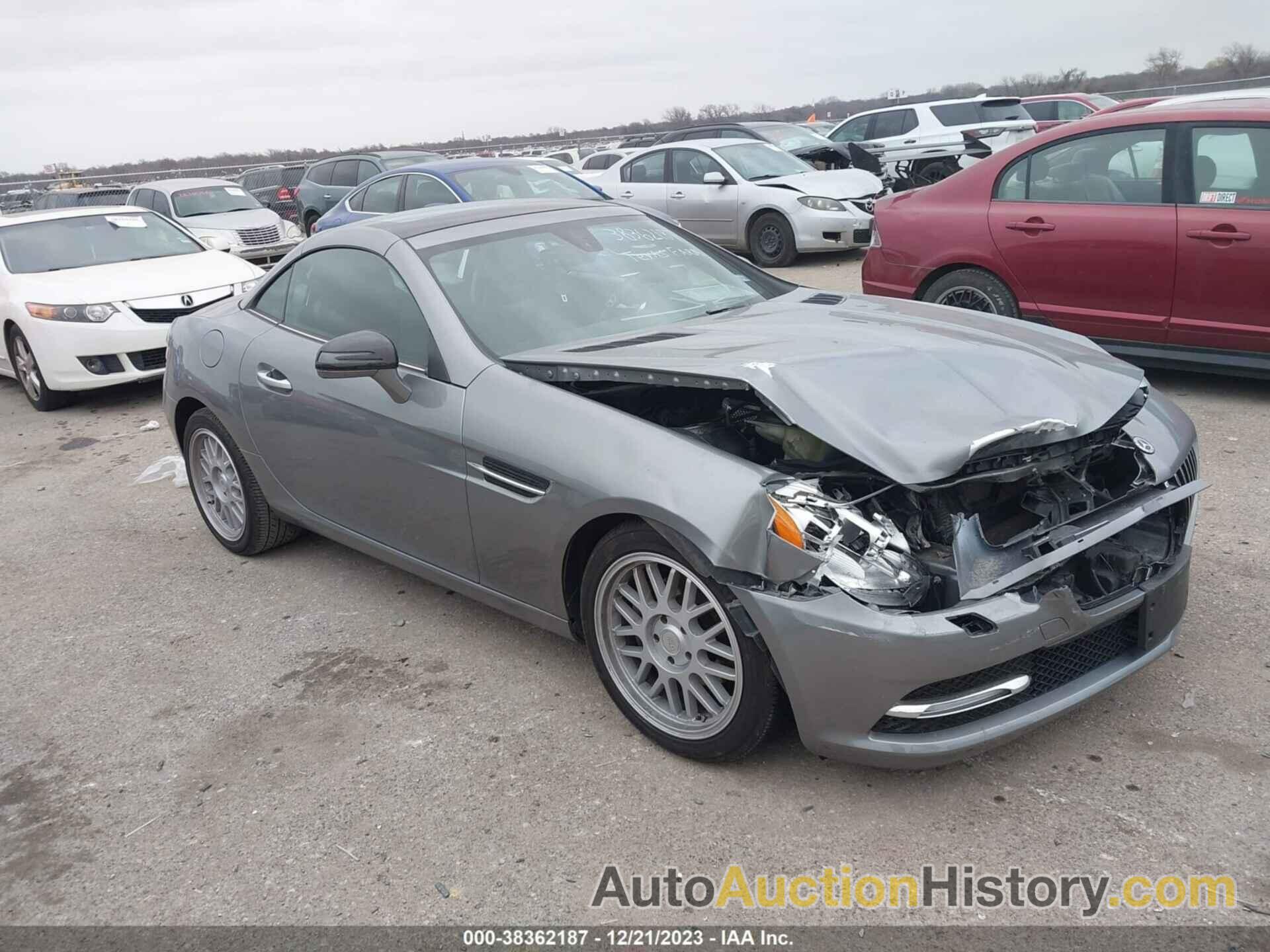 MERCEDES-BENZ SLK 250, WDDPK4HA8CF048740