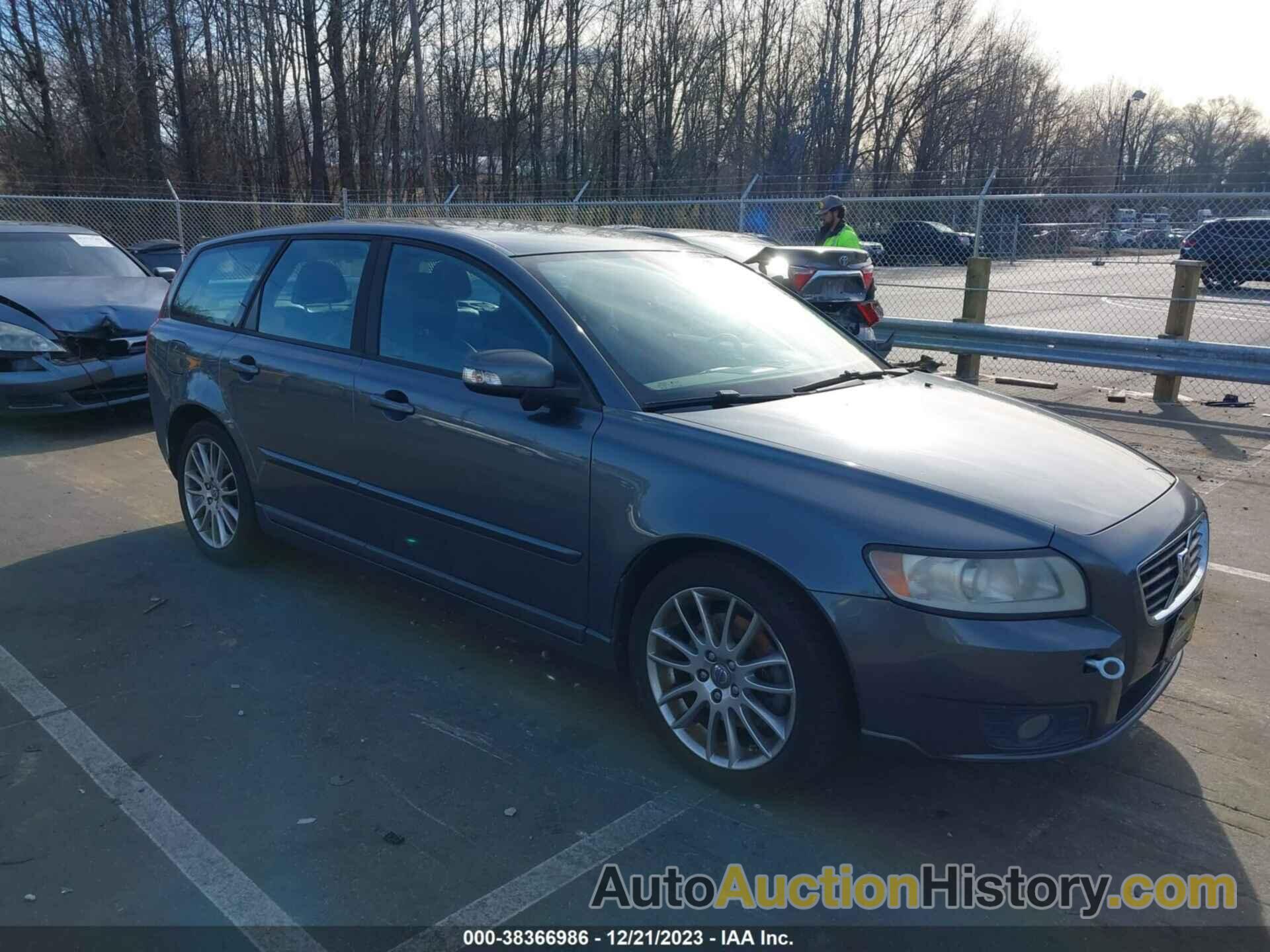 VOLVO V50 2.4I, YV1382MW1A2566670