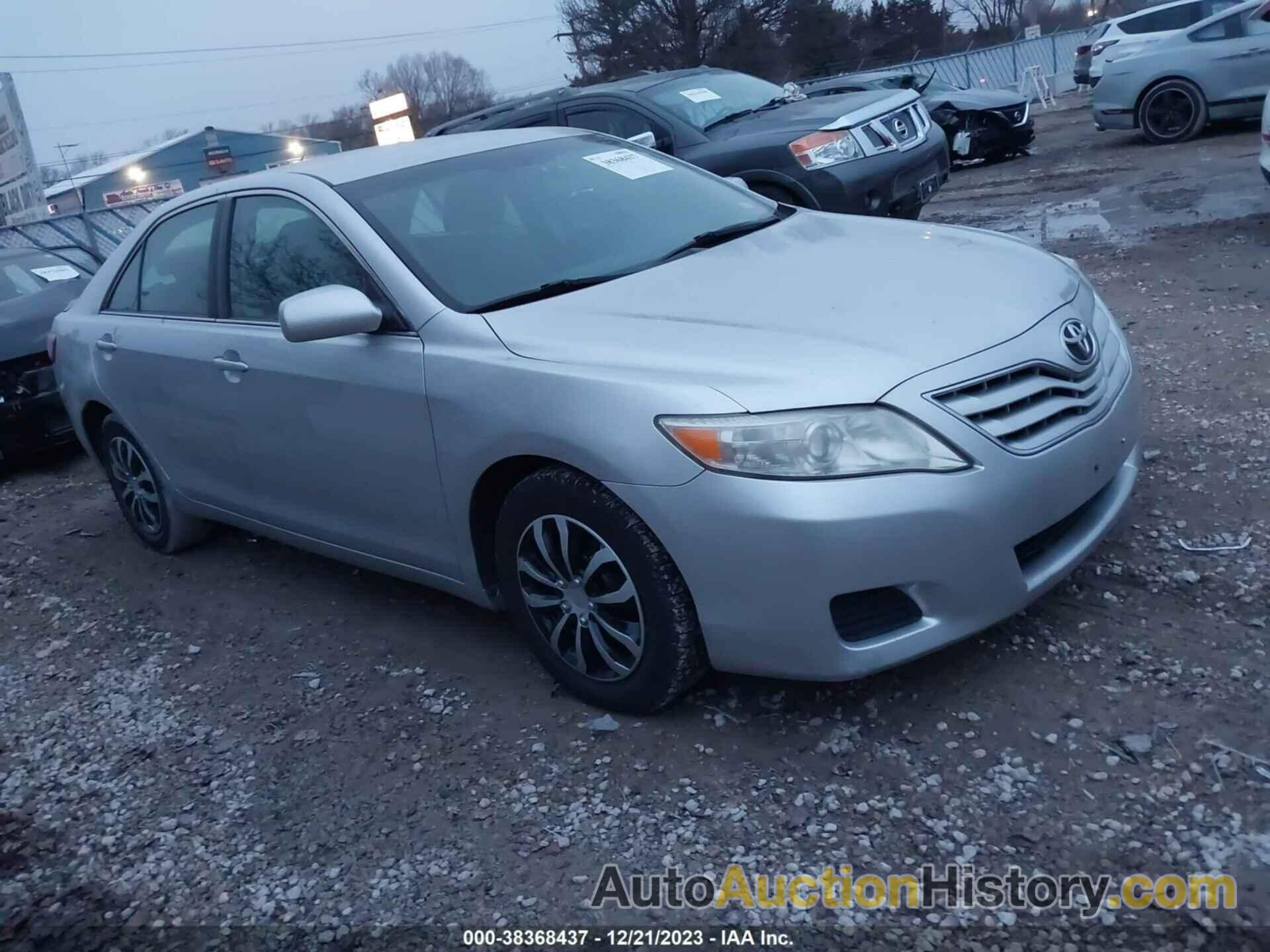 TOYOTA CAMRY LE, 4T4BF3EK7BR136934