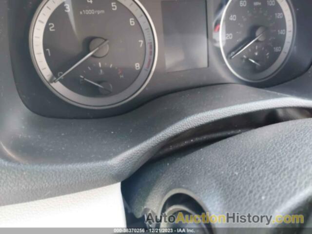 HYUNDAI TUCSON SE, KM8J23A48JU759597