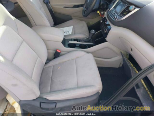 HYUNDAI TUCSON SE, KM8J23A48JU759597