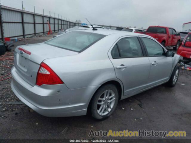 FORD FUSION S, 3FAHP0GA6CR305221